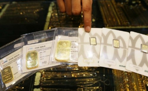 Emas Antam Anjlok! Cek Harga Terbarunya!