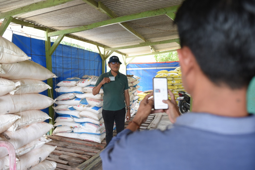 Pupuk Subsidi Makin Mudah, Petani Senang!
