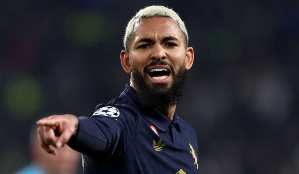 Setan Merah Tukar Pemain? Sensasi Bursa Transfer!