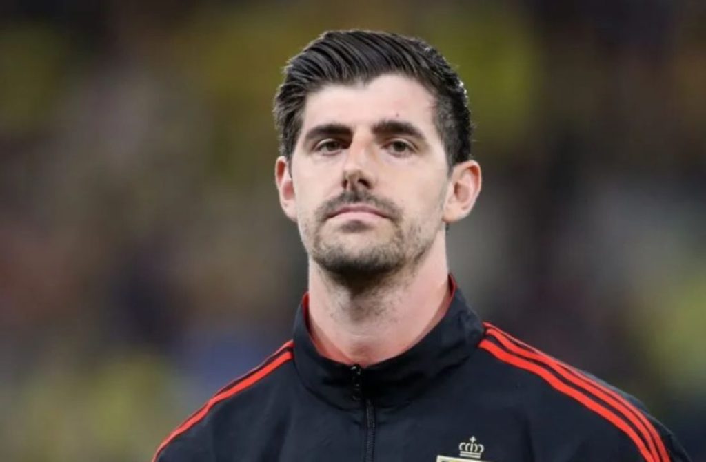 Courtois Kembali!  Setan Merah Bersorak!