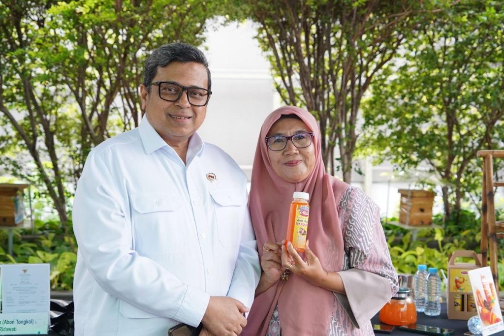 Sirup Rumahan Garut Tembus Toko Oleh-Oleh! Rahasianya?