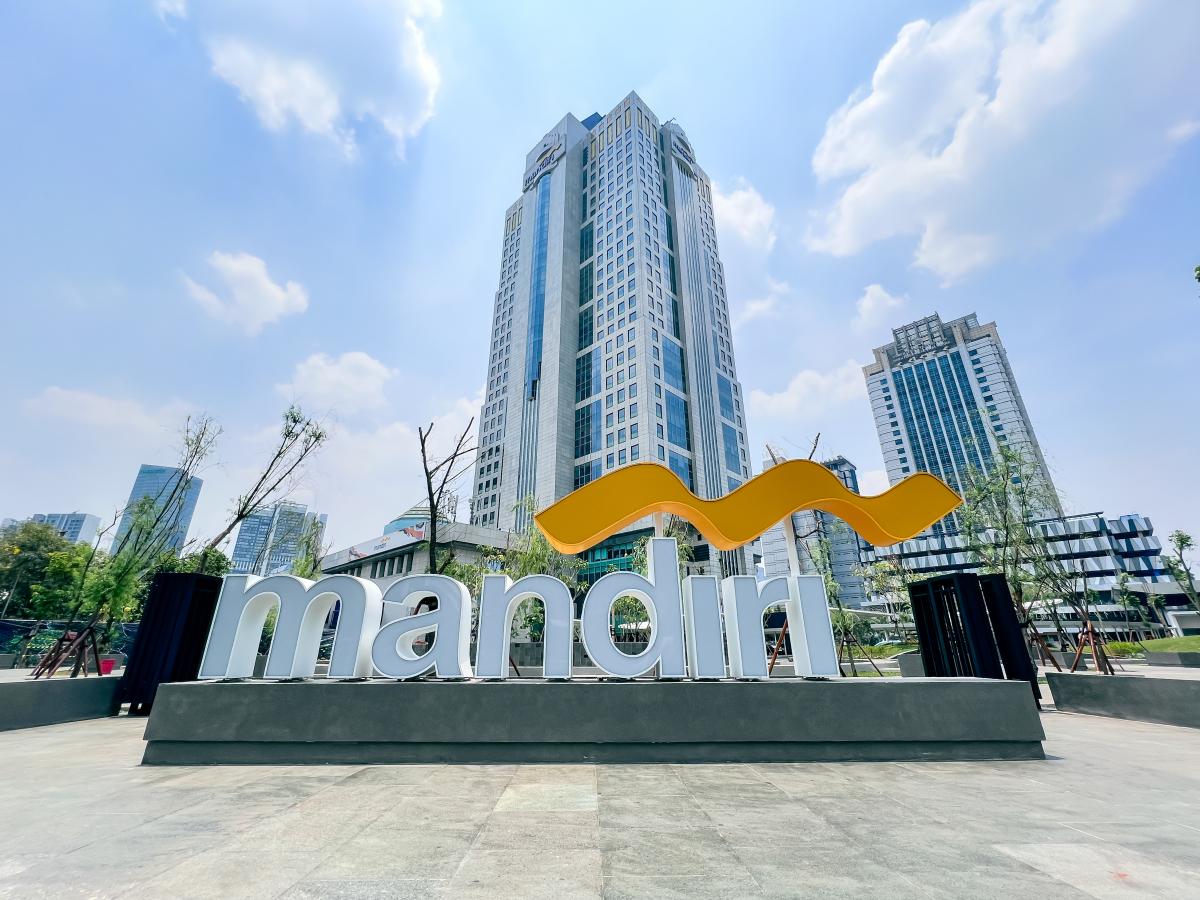 Bank Mandiri: Raih Prestasi Global!