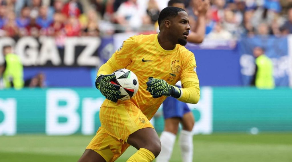 Harga Kiper AC Milan Anjlok!