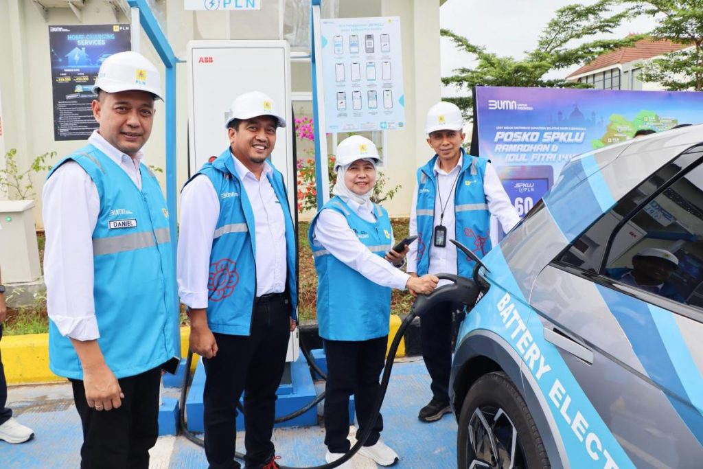 Mudik Lebaran Naik Mobil Listrik? PLN Siap!