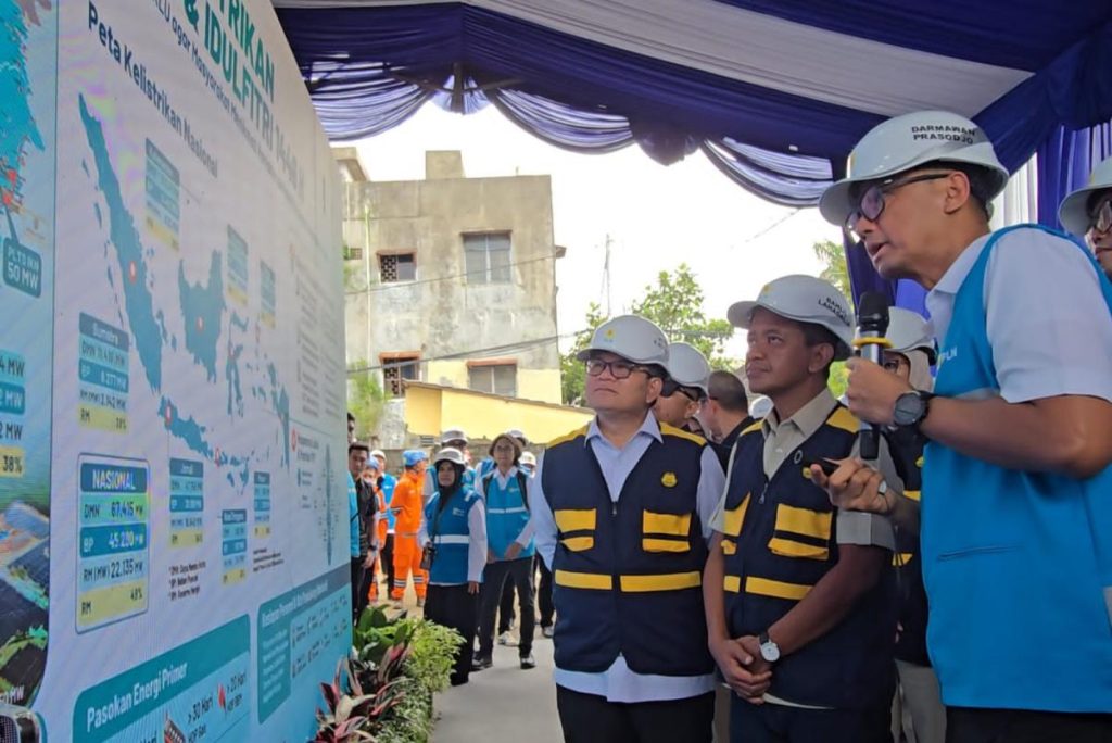 Listrik Aman Lebaran? Menteri Bahlil Pastikan!