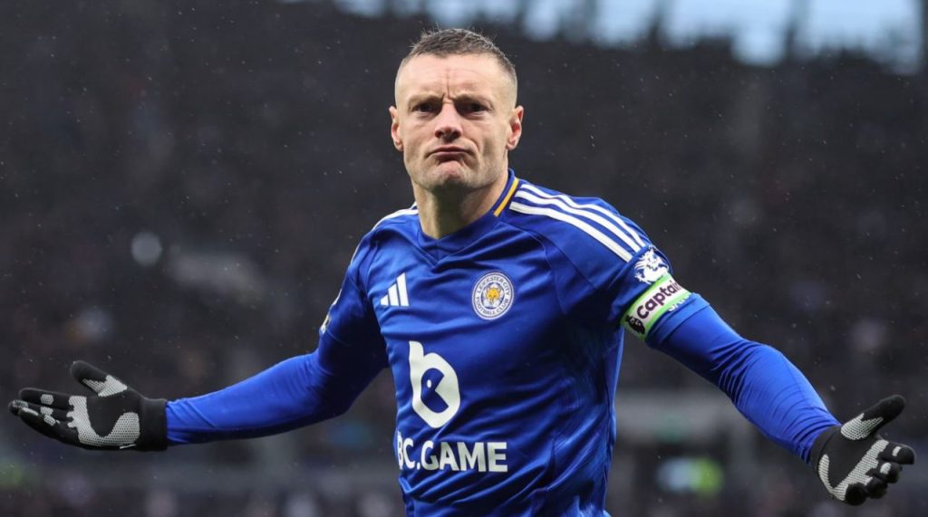 Vardy Kabur dari Leicester yang Degradasi?
