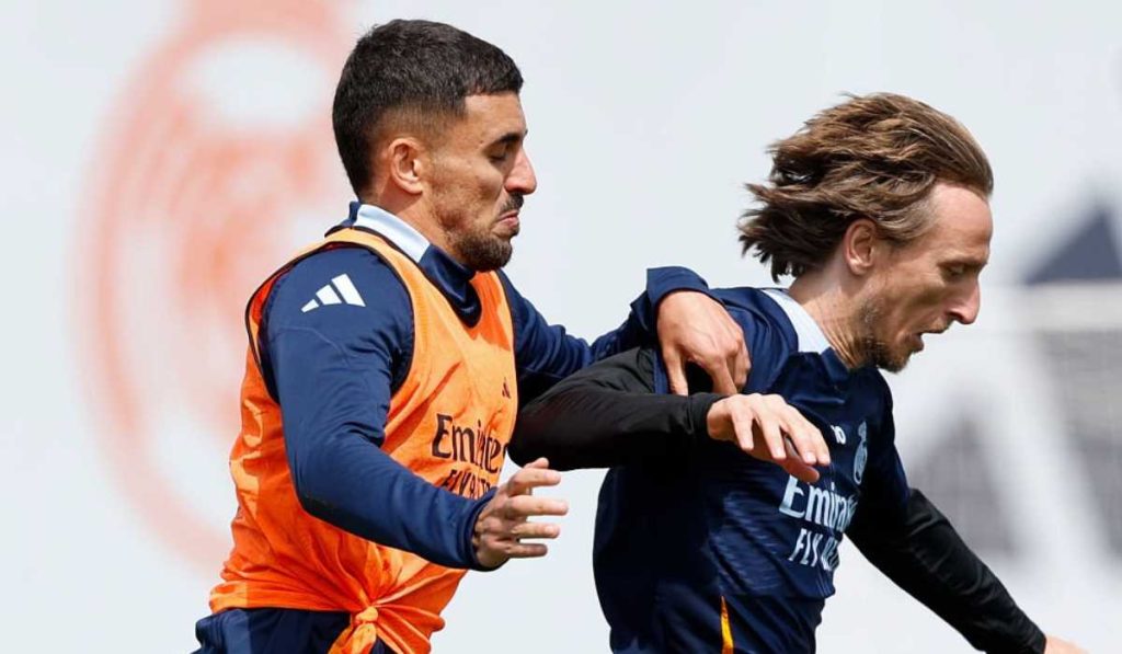 Ceballos Aman, Lunin Dilepas?  Xabi Alonso Berbicara!