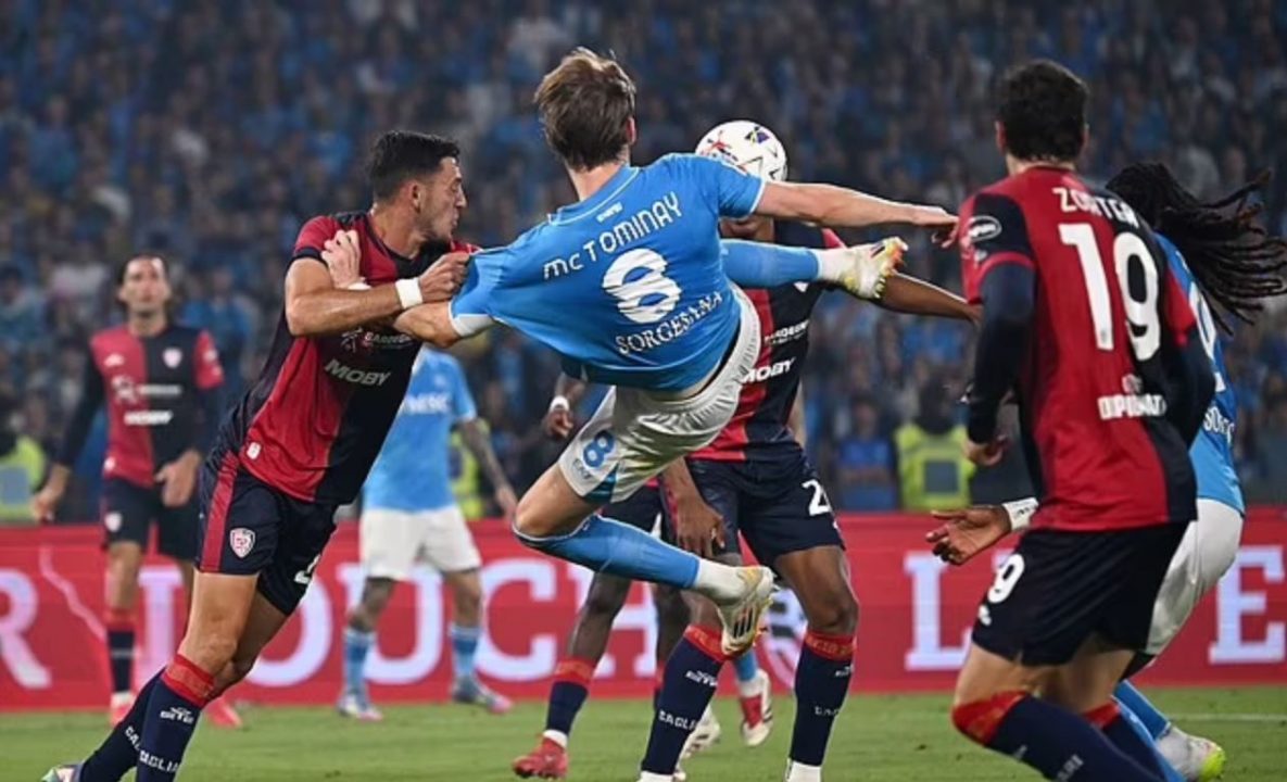 Gol Salto Ajaib Antar Napoli Juara!