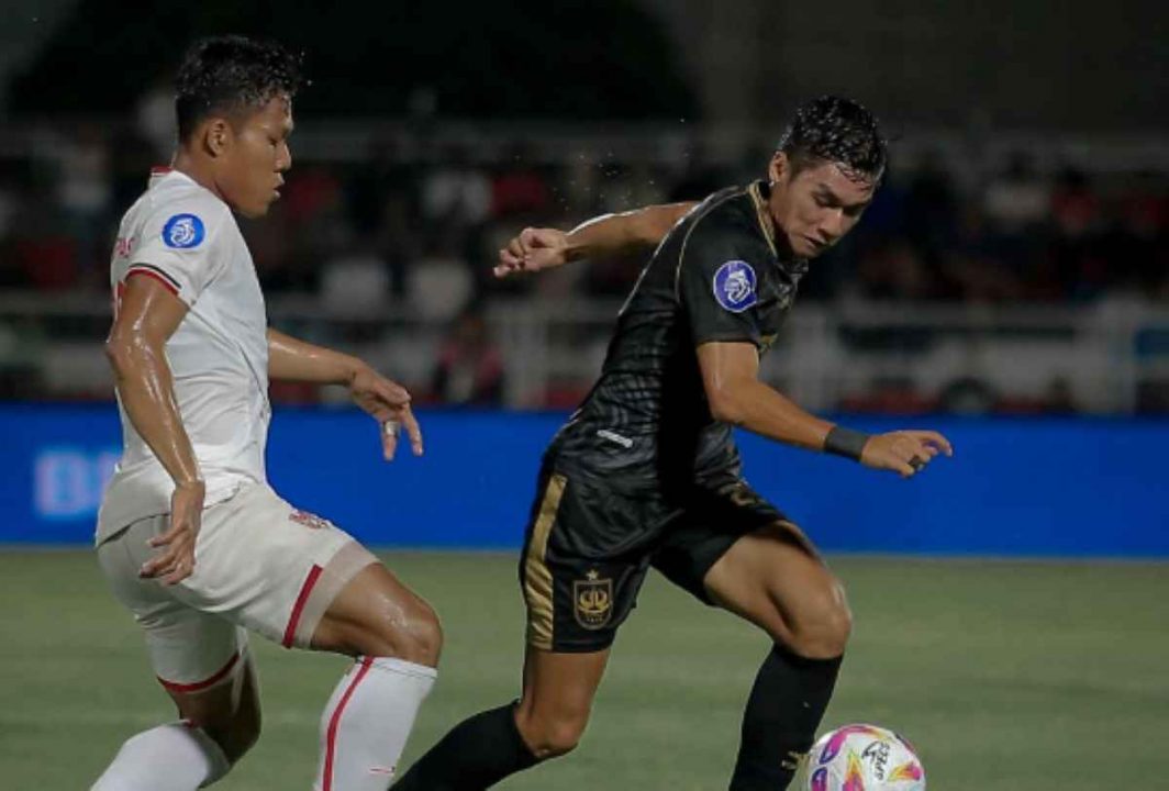 Malut United Hancurkan PSIS! Hattrick Sayuri Bawa Laskar Kie Raha ke Peringkat Tiga