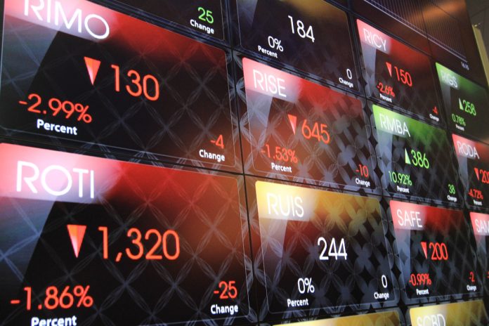 IHSG Terkoreksi! Investor Waspada?