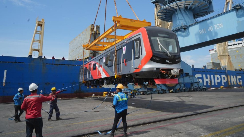 Kereta Baru dari Negeri Tirai Bambu!