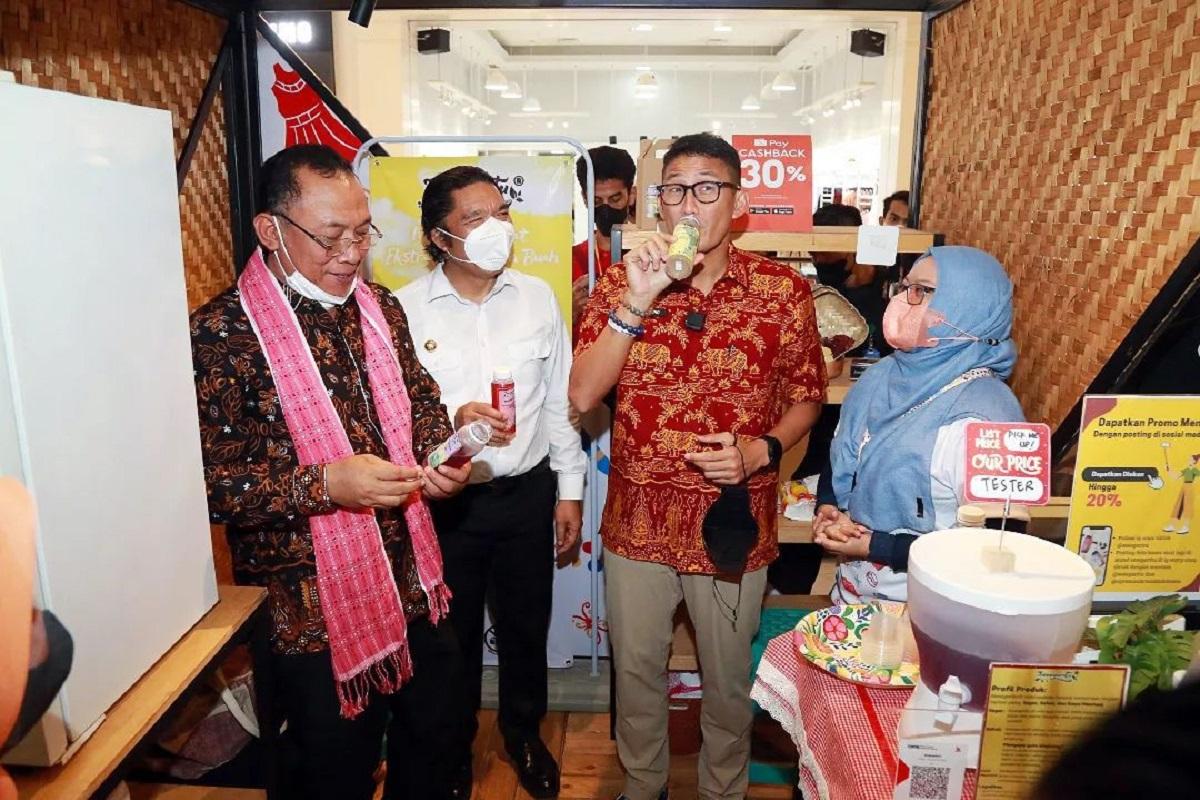 Judul: UMKM Naik Kelas! Rahasia Sukses Minuman Herbal 'Sesegeritu'