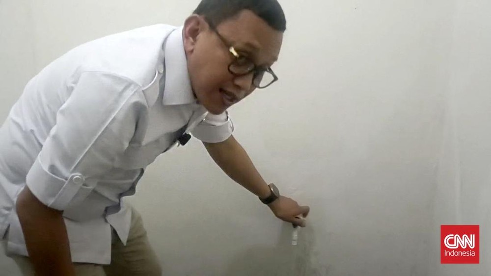 Kamar Mandi Bocor? Menteri Karding Cek Langsung Rumah Subsidi PMI!