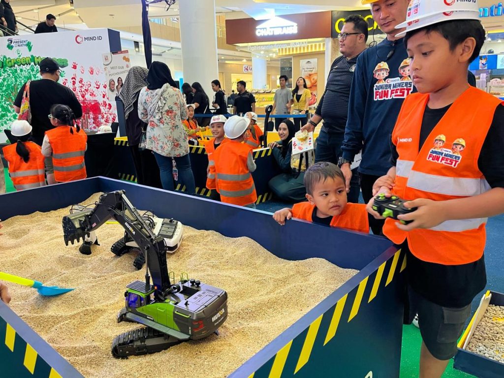 Seru! MIND ID Ajak Anak-Anak Jelajahi Dunia Pertambangan