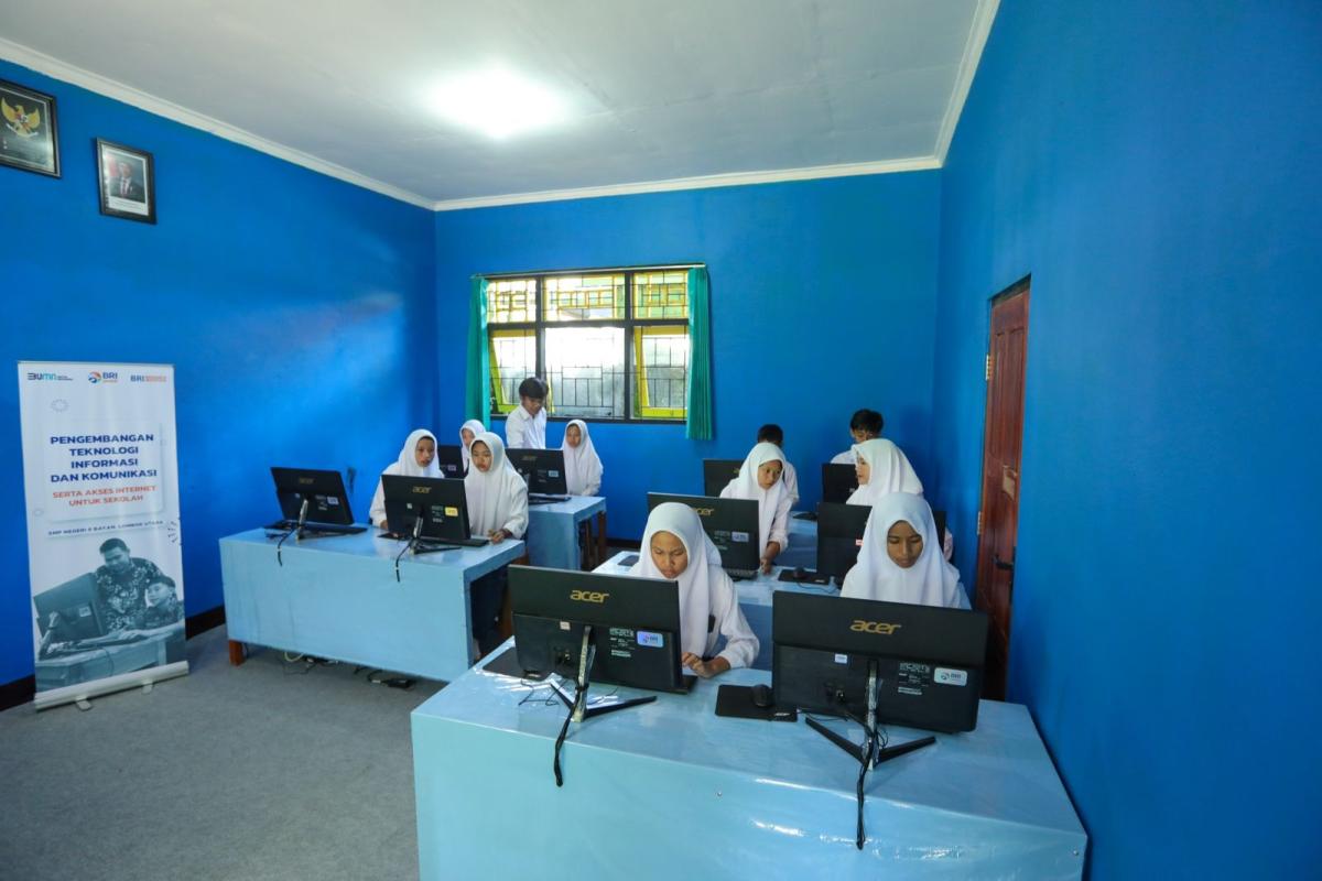 WOW! BRI Bangun SDM Unggul di Daerah Terpencil!