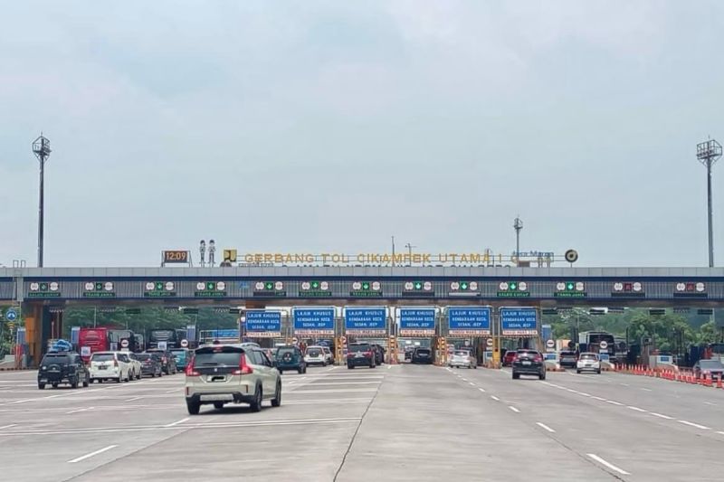 Arus Mudik! Ratusan Ribu Kendaraan Padati Jabotabek