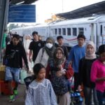 Libur Sekolah? Tiket Kereta Ludes! Ini Kata KAI