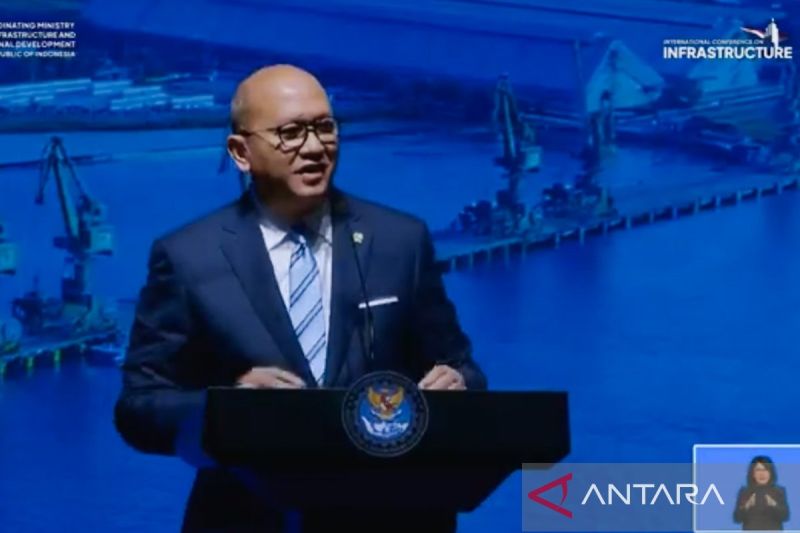 Investasi RI Makin Kinclong? Rosan Pangkas Biaya!