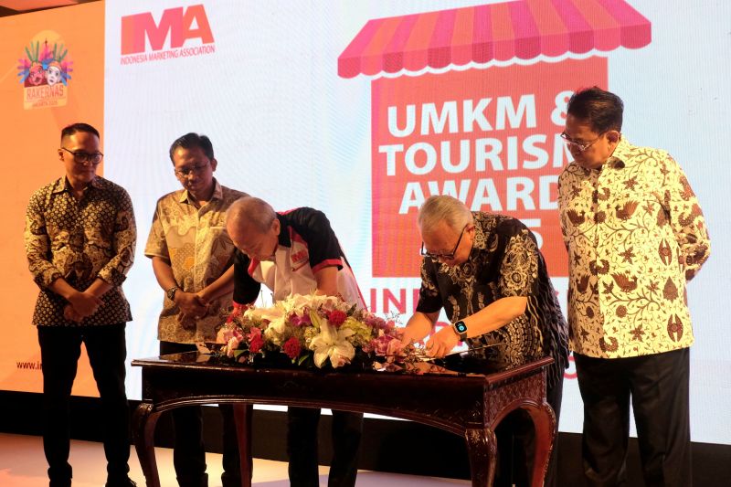 UMKM Go Global? Kuncinya Bukan Cuma Modal!