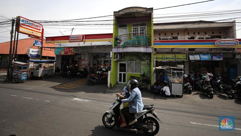 Modal Cekak? Ini Dia Rincian Buka Alfamart & Indomaret!