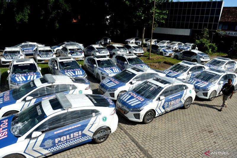 Lamborghini Jadi Mobil Patroli? Cek Faktanya!