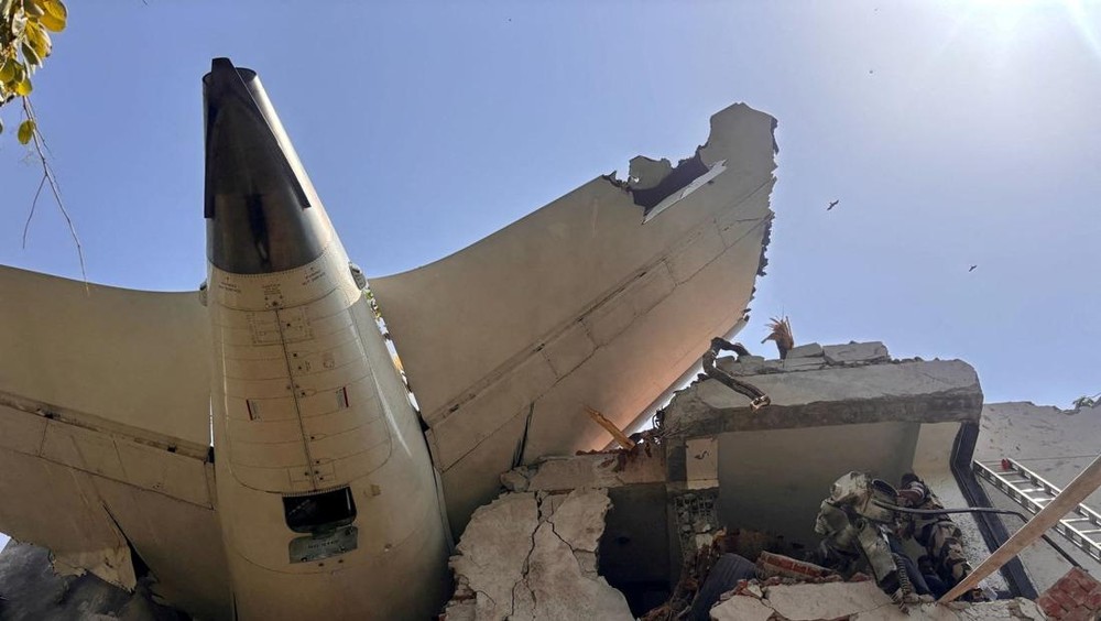 Misteri Air India: Boeing 787 Jatuh Usai Terbang!