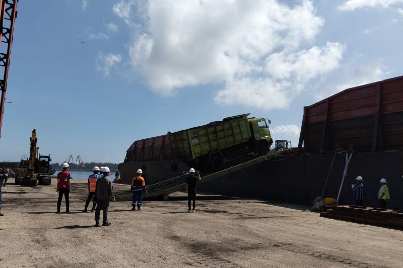 Pelabuhan Bengkulu Kembali Bergairah! Arus Logistik Lancar