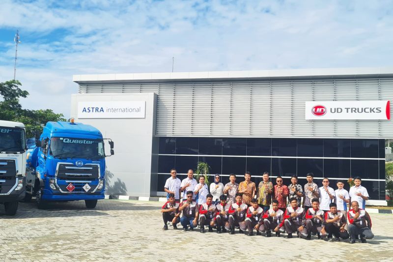  UD Trucks Gegerkan Balikpapan! Ada Apa?
