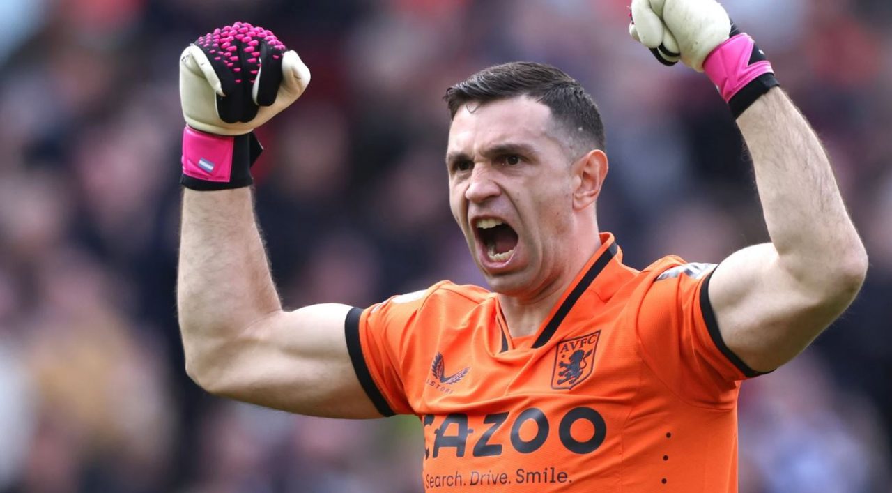 MU Gebrak! Kiper Juara Dunia Merapat ke Old Trafford?