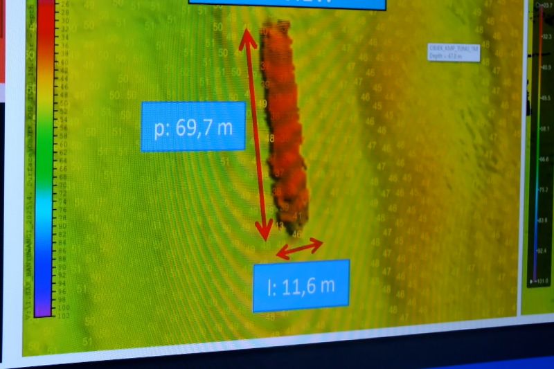  Misteri Bangkai Kapal di Selat Bali: Amankah Listrik Bali?