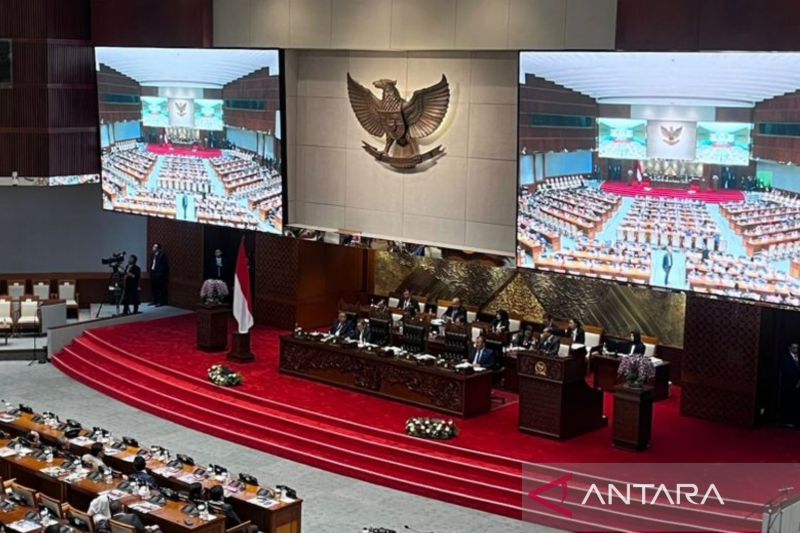RUU Haji Disetujui! DPR Sahkan Inisiatif Baru?