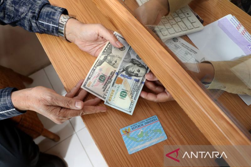 Rupiah Optimis? Dolar AS Siap-Siap Naik Daun!