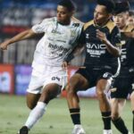Persib Ditahan Imbang 10 Pemain Dewa United!