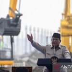 Industri RI di Ujung Tanduk? Ini Kata Ahli!