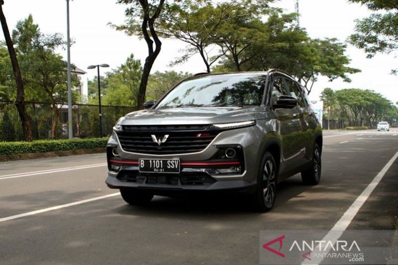 Wuling Punya Fans Berat! Borong 4 Mobil Sekaligus?