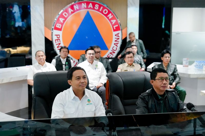  Karhutla Terkendali! Rahasia Sukses Menhut Terungkap