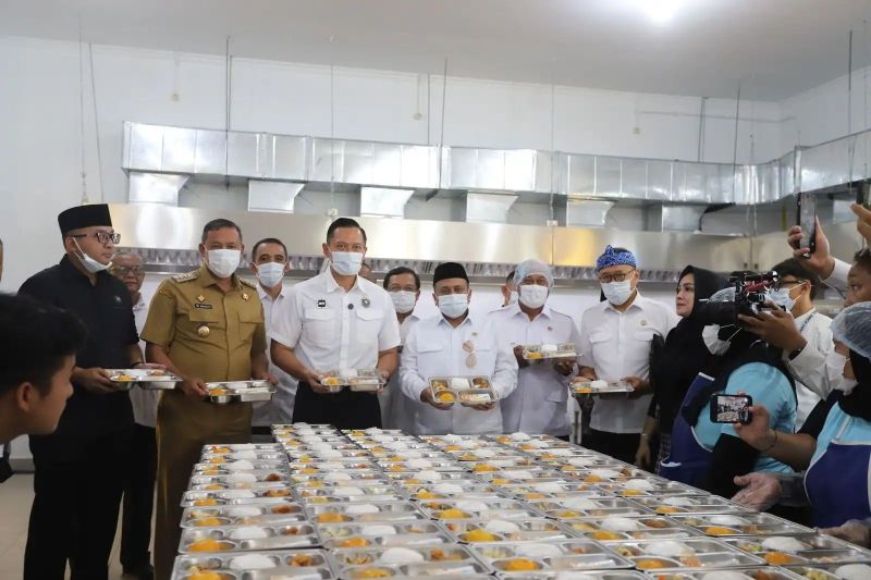 MBG Halal, Kunci Generasi Emas Indonesia?
