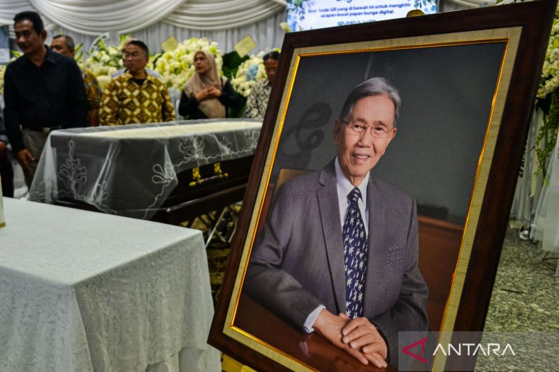 Headline: Rupiah Rp1.000? & Kilang Baru!