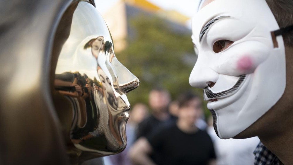 Misteri Terpecahkan? Identitas Satoshi Nakamoto Terkuak!