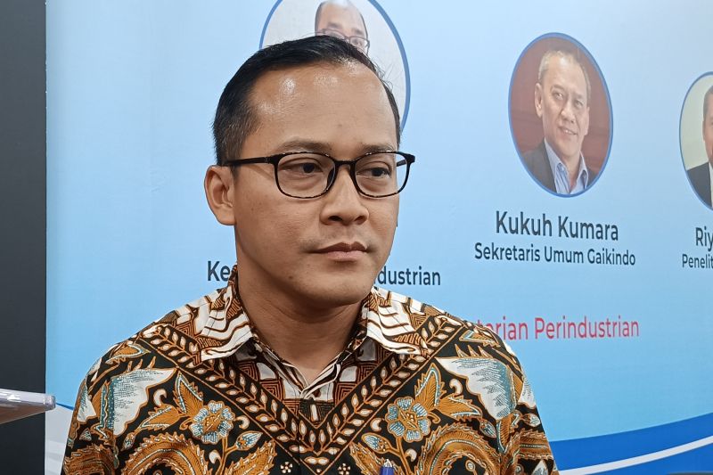  Deadline TKDN Mobil Listrik: BYD & VinFast Terancam?