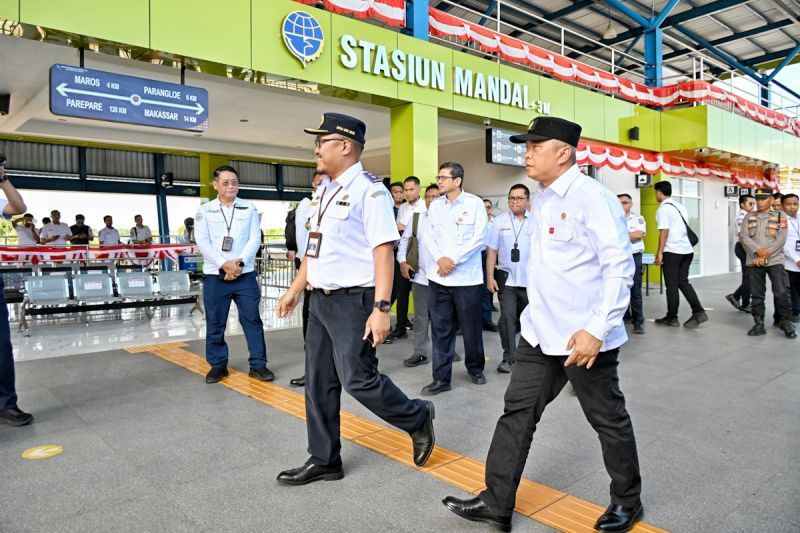 Sulsel Sat Set! Stasiun KA Terintegrasi Pelabuhan & Terminal
