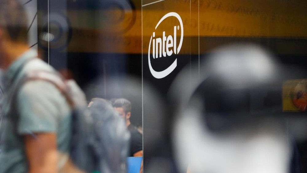 Intel Bangkit? Trump Suntik Dana Ratusan Triliun!