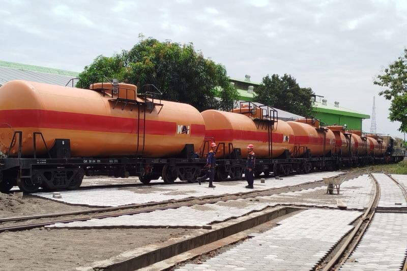 KAI Palembang Genjot Distribusi BBM, Tambah Gerbong!