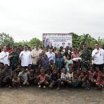  Kejutan! Menteri Kabinet Kompak Salurkan Pangan di Papua