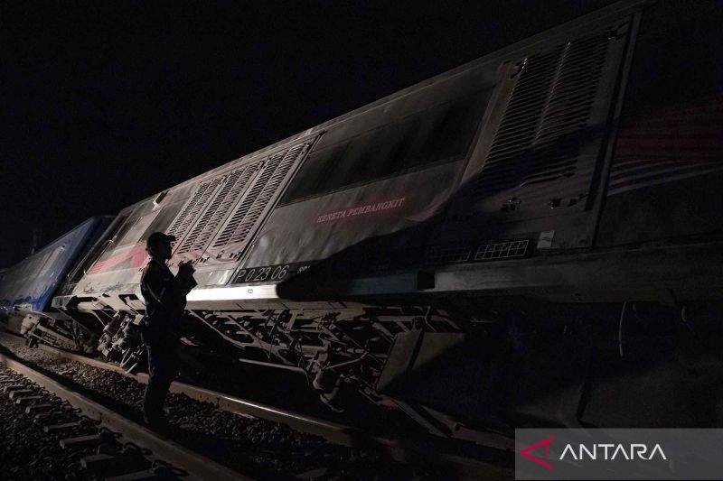  Ratusan Penumpang Terjebak? KAI Siapkan Solusi!