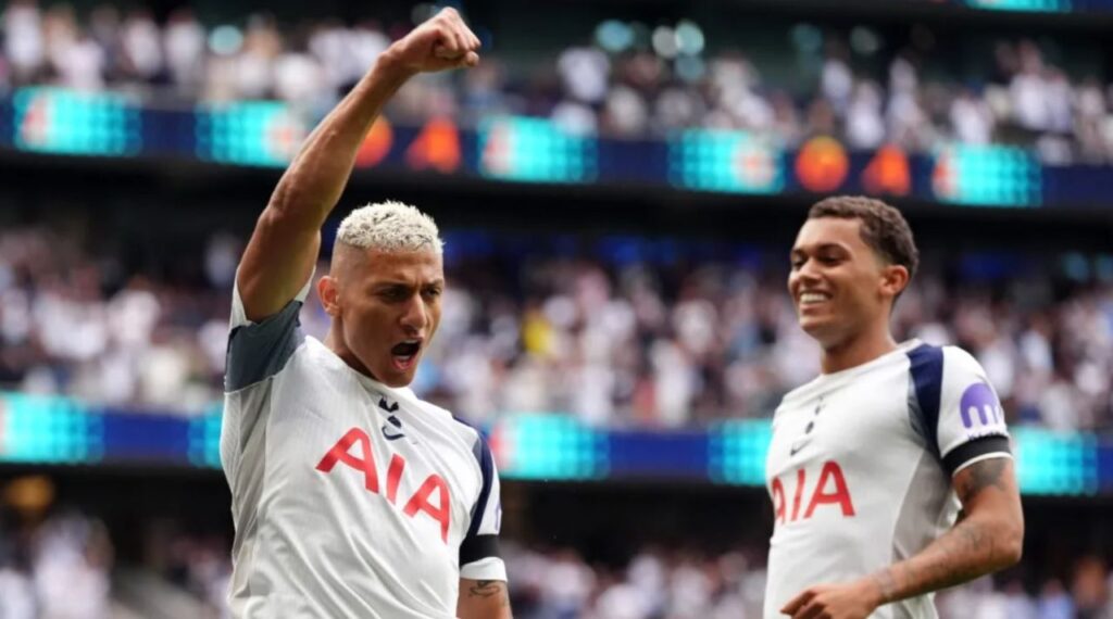 Spurs Menggila! Richarlison Ukir Gol Salto Kelas Dunia!