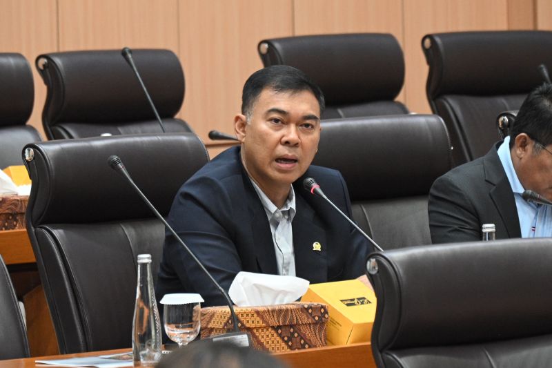 Industri Nasional Terancam? Tarif Nol AS Jadi Sorotan DPR!