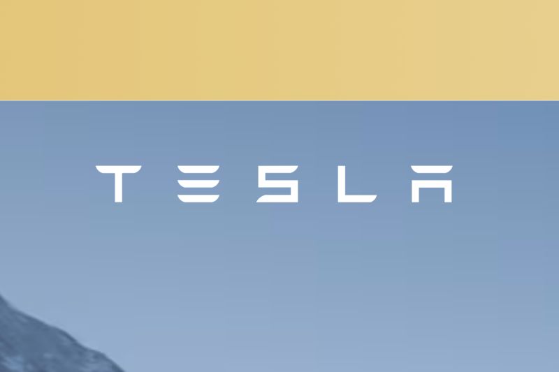 Tesla Diduga Tutupi Data Kecelakaan Otonom?