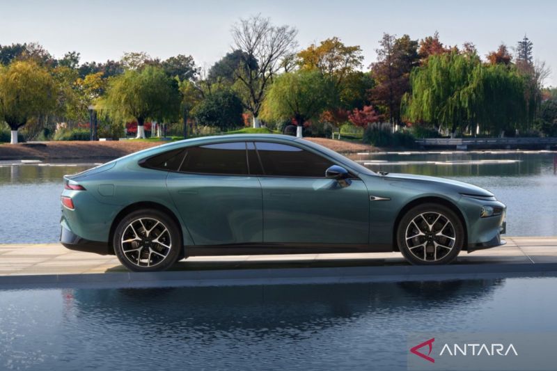 Mobil Listrik Xpeng P7 Laris Manis, Ribuan Unit Ludes!