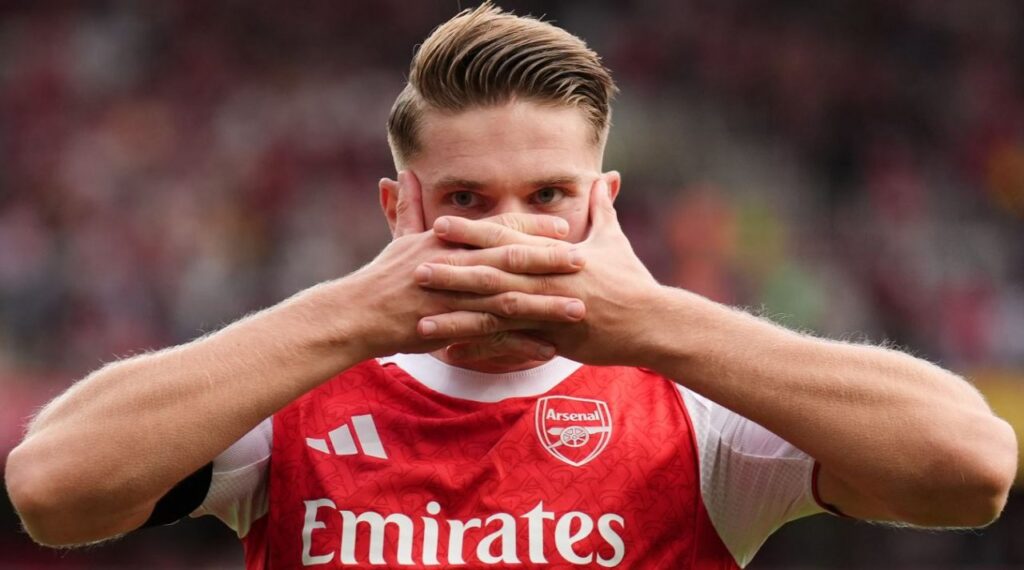  Arsenal Terbang Tinggi! Liverpool Siap Menyusul?